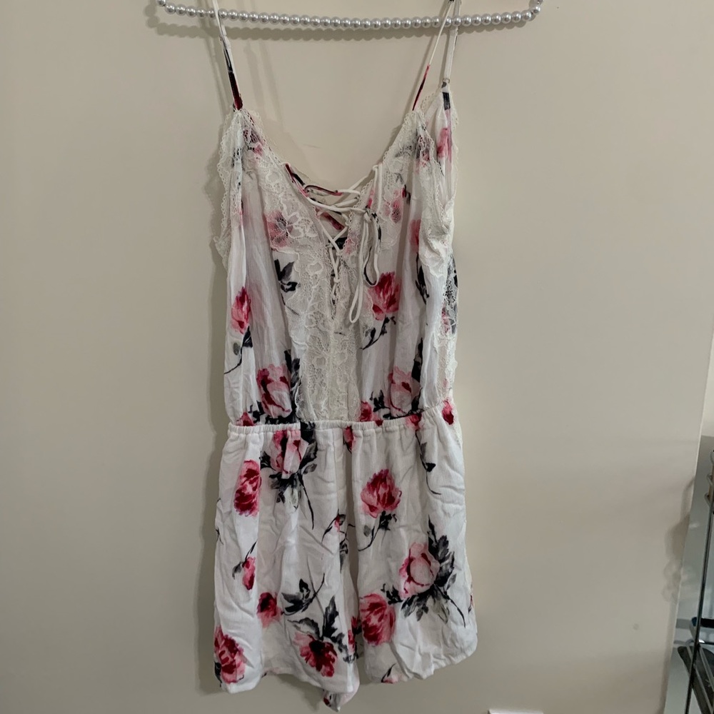 PacSun white lace floral romper/Kylie and Kendall